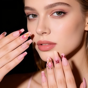 <span class=keywords><strong>Uñas</strong></span> postizas 3D florales hechas a mano al por mayor, <span class=keywords><strong>largas</strong></span>, estilo ataúd, con punta francesa rosa y arte de perlas, oro, conchas marinas y estrellas de mar para mujer - Product Image 2