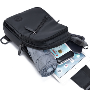 Sac de Poitrine Homme Tendance Noir Couleur Unie Grande Capacité Imperméable Sac Bandoulière Quotidien Printemps 2026 - Product Image 3