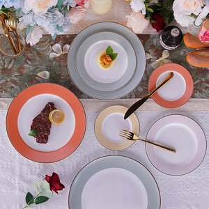 Jinying Ensemble de vaisselle en céramique de luxe Vaisselle 4 pièces Ensemble de <span class=keywords><strong>table</strong></span> de dîner ronde Assiette de chargeur Vaisselle à rebord en or rose pour événement - Product Image 4