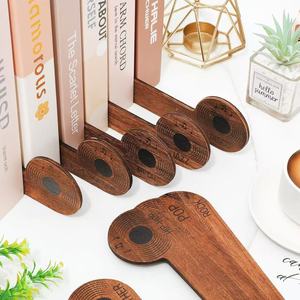 Séparateur de livres en bois Diligent Tree, design en forme de note de musique, pour l'organisation du bureau à domicile - Product Image 1