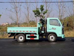 Mini-grue montée sur camion 2 tonnes 3 tonnes, grue à flèche pliante avec système de déchargement automatique intégré pour espaces restreints - Product Image 5