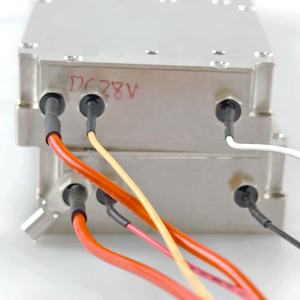 DESCBOOST DXK-100W-RFM 100W modul penguat daya RF portabel 400-2500MHz/428-438MHz untuk sistem UAV antidrone - Product Image 5