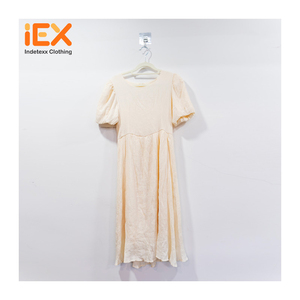 Balles de robes longues d'occasion de haute qualité Vêtements d'occasion - Product Image 3