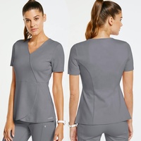 En gros Logo Personnalisé Beauté Ongles Salon De Coiffure Travail Uniforme Vêtement Gommage Costume Extensible Doux Spa Uniforme Tunique Pantalon Ensemble