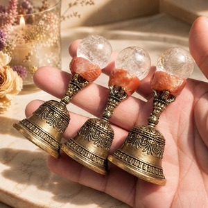 Cloche de sorcière en cristal faite à la main avec gravure en relief, décoration Feng Shui pour la maison, impression UV - Product Image 2