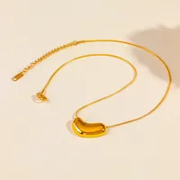 Collier élégant avec pendentif cœur plaqué or 18 carats, chaîne en acier inoxydable, collier ras du cou pour femmes