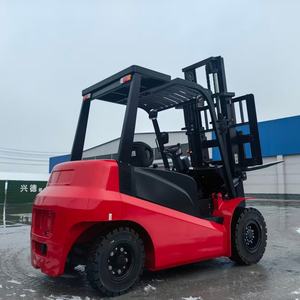 Montacargas Eléctrico JG CPD-50 de 5 Toneladas con Batería de Plomo-Ácido de 60V150Ah, Desplazador Lateral, Mástil de 3 Etapas y Asiento Confortable - Product Image 5