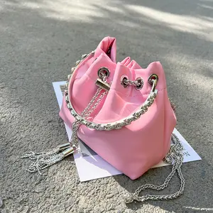 时尚女装小桶包女士镶嵌钻石手袋2022新款链条糖果色手包