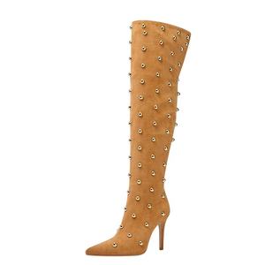 Grande taille 46 haut large pour grande cuisse femmes <span class=keywords><strong>daim</strong></span> sur les bottes au genou talons hauts chaussures d'hiver métal Rivets longs chaussons - Product Image 3