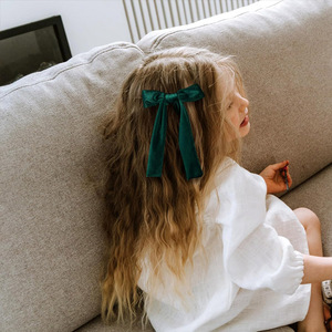 Lazos <span class=keywords><strong>de</strong></span> <span class=keywords><strong>terciopelo</strong></span> <span class=keywords><strong>de</strong></span> 5 pulgadas para el cabello, lazos <span class=keywords><strong>de</strong></span> <span class=keywords><strong>terciopelo</strong></span> verde oscuro para Navidad, pinzas <span class=keywords><strong>de</strong></span> cocodrilo, pasadores, accesorio decorativo para atuendos <span class=keywords><strong>de</strong></span> invierno - Product Image 2