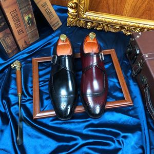 1 1 2025 Zapatos de cuero formales tallados Brock de moda Zapatos de cuero hechos a mano puntiagudos para hombres Ropa formal de negocios - Product Image 3