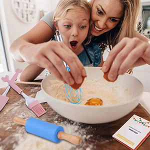 Set Gioco di Ruolo per Bambini: Grembiule da <span class=keywords><strong>Cucina</strong></span>, Set da Pasticceria, Giocattoli per Giocare a Fare il Chef, Costume da Chef per Bambini con Cappello Abbinato - Product Image 3