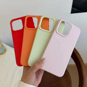 Coque en silicone souple de couleur unie, simple et adaptée à l'iPhone 17 Pro, protection intégrale antichoc - Product Image 1
