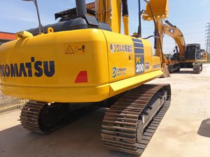 Mini-excavatrice d'occasion, prix d'usine, 20 tonnes, Komatsu PC200, hydraulique, accessoires complets disponibles à la vente - Product Image 2