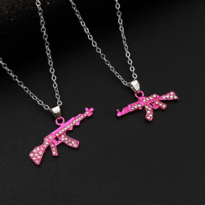 Collar de pistola de subfusil con diamantes, estilo punk y hip-hop, colgante AK creativo y personalizado, accesorios al por mayor para hombres y mujeres - Product Image 6