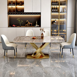 Tavolo da Pranzo di Lusso in Marmo Design Italiano con Piano in Pietra Sinterizzata e Base Scultorea in Metallo Dorato per Arredamento Villa. - Product Image 5