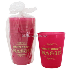 Confezione da 12 tazze riutilizzabili per ragazze let's Go Plastic Cowgirl Bridal Shower 70s Theme Retro addio al nubilato Cup - Product Image 4