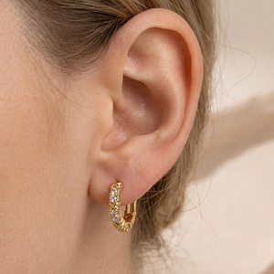 Pendientes de Zirconia Geométricos, Redondos, Dorados, Joyería de Moda para Fiestas - Product Image 1