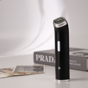 Appareil de soin de la peau Vuist Derma Pro Korea Premium pour un soin complet, nettoyage en profondeur et infusion de sérum, appareil de beauté tout-en-un - Product Image 5