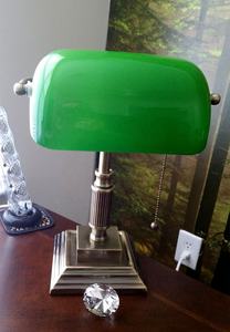 مصباح مصفي ظل تقليدي برونزي أخضر عتيق مع سلسلة سحب قاعدة مربعة مفتاح تشغيل/إيقاف أخضر نحاسي عتيق - Product Image 5