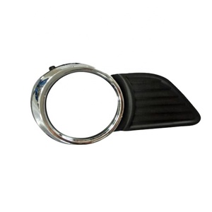Accessoires de voiture de couverture de feu antibrouillard 52040-08010 52030-08010 pour <span class=keywords><strong>Sienna</strong></span> <span class=keywords><strong>LE</strong></span> US 2011 <span class=keywords><strong>2012</strong></span> 2013 2014 - Product Image 1
