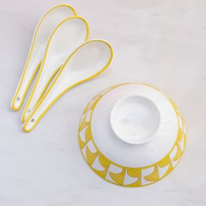 Juego de cena de porcelana de lujo europeo al por mayor personalizado con cuencos y cucharas de porcelana china caja de regalo - Product Image 4