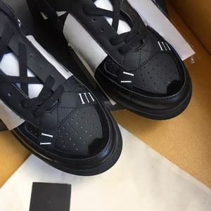 Botas de Caminar con Suela Gruesa para Hombre y Mujer, Tendencia de Moda Evergreen, Marca de Lujo Personalizada, Parte Superior de Cuero Genuino, Antideslizantes de Goma - Product Image 6