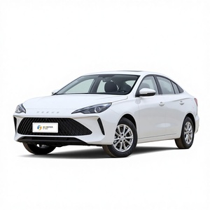 Offre Spéciale Nouvelle Roewe I5 2026 1.5L MT <span class=keywords><strong>Voiture</strong></span> Familiale Économique pour l'Exportation 5 Places Faible Consommation de Carburant Berline Conduite à Gauche - Product Image 5