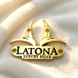 Étiquette de marque métallique personnalisée pour vêtements, accessoire de couture gravé avec logo plaqué pour maillots de bain - Product Image 2