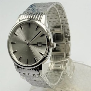 Reloj de Hombre Ultrafino Redondo Plateado con Esfera Sunburst, Índices, Ventana de Fecha, Correa de Acero Inoxidable, Minimalista, para Negocios, Resistente al Agua - Product Image 1