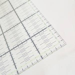 厂家直销防滑塑料透明2.5毫米厚30厘米方形拼布缝纫尺，适合DIY时尚设计缝纫爱好者 - Product Image 3