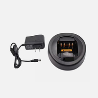 Pengisi Daya Desktop Satu Unit Motorola NNTN8117 untuk Radio Dua Arah XPR6550 XPR7550e APX4000