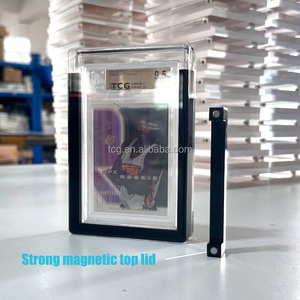 Porte-cartes TCG personnalisé en acrylique de 10 mm avec bord arrondi <span class=keywords><strong>et</strong></span> fermeture magnétique pour carte Charizard Holo 4 Celebrations P SA 2021 - Product Image 4