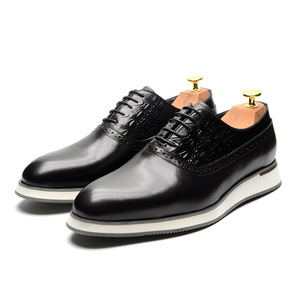 Zapatos Oxford - Zapatos de Cuero para Hombre - Estilo Británico de Negocios, Pintados a Mano y con Relieve, Zapatos Formales de Moda - Product Image 6
