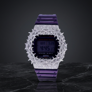 Reloj Digital de Lujo con Caja Redonda, Esfera de Cristal, Correa de Acero Inoxidable Morado, 36 mm, Unisex, Resistente al Agua 10 Bar, Números Romanos, Personalizable - Product Image 3