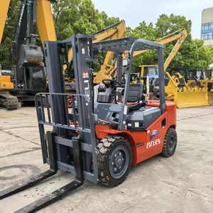 Factory Price New HELI CPCD30 Diesel <b>Forklift</b>, 3Ton Heli CPCD30 <b>Forklift</b> Customizable Mast Ready For Shipment CE Certified - Product Image 3
