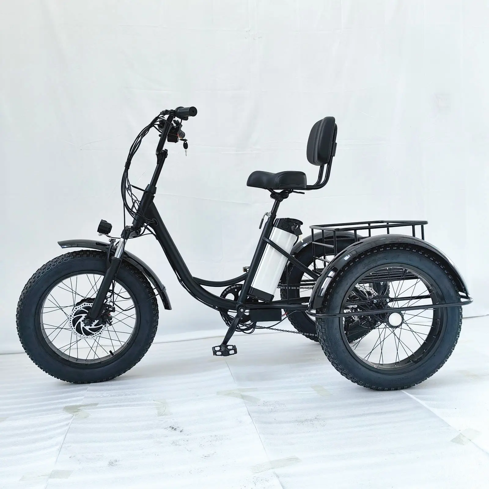 Bicicleta eléctrica con batería de litio para adultos de 48V de China, triciclo de nieve de neumáticos gruesos de 20 pulgadas, bicicleta de tres ruedas con pedales
