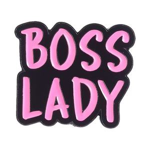 Spilla Distintiva in Lega di Zinco Smaltata di Alta Qualità, Rosa, con Design Cartone Animato 'Boss Lady' e Scritta 'Girl Power' per Femministe e Imprenditrici - Product Image 6