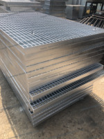 Grille de terrasse durable en acier inoxydable galvanisé à chaud 1000x300mm pour la production technologique