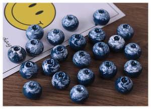 Vente en gros de miniatures de fruits et légumes 3D en résine bleuets pour porte-clés, jouet éducatif pour enfants, idéal pour l'apprentissage et la <span class=keywords><strong>cuisine</strong></span> - Product Image 4