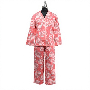Ensemble de pyjama pour femmes sur mesure de haute qualité, style élégant, été, automne, printemps, écologique, durable, 100% coton respirant - Product Image 1