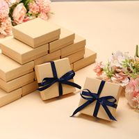Boîtes à bijoux en kraft doublées d'éponge, faites à la main, environ 100 pièces Emballage cadeau écologique 3,5x3,5x1 pouce pour bagues, boucles d'oreilles, cadeaux de mariage