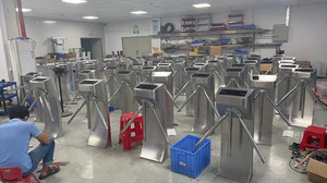Kiểm soát truy cập quét RFID Đầu đọc thẻ rào cản Cổng bán tự động dọc Tripod turnstile cổng - Product Image 6