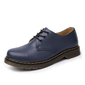 Chaussures habillées pour hommes de haute qualité avec semelle en caoutchouc souple et durable, fabriquées à la main, nouveau style, chaussures en cuir et richelieu pour hommes - Product Image 3