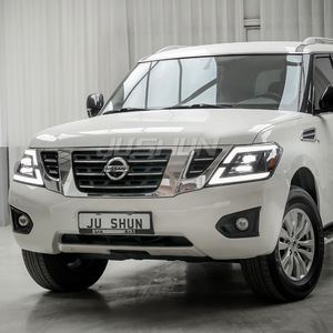 Ensemble de phares Jushun Nissan Patrol Y62 avec feux de jour à LED et clignotants intégrés - Product Image 2