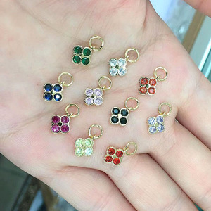 Colgante de Flor de Trébol con Circonitas de Colores y Pavé Completo, Chapado en Oro, de Latón, Accesorio de Moda para Fiestas Infantiles, Regalo - Product Image 3