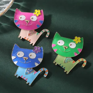 Cring CoCo High Grade Badge DIY Small Fresh Drop Glaze Art Smile Cute Cat Shaped Zinc Alloy Pins And Brooches Wholesales