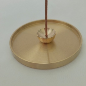 Quemador de Incienso Minimalista de Aluminio para Aromas de Bergamota y Jazmín, Decoración para el Hogar - Product Image 4