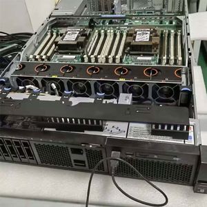 Serveur rackable ThinkSystem SR860 V3 de 4e génération pour le calcul haute performance et la consolidation des données d'entreprise, avec processeur Intel Xeon Gold 6434H – En stock - Product Image 6