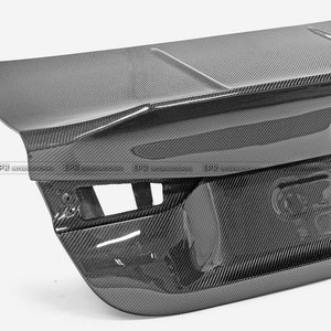 Maletero de carbono de grado de competición para BMW Serie 4, para BMW Serie 4 G22 M4 Coupé G82 CS, tapa de maletero trasera de carbono, modificación duradera. - Product Image 5
